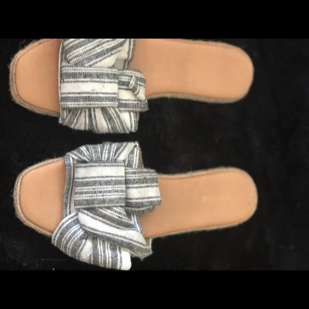 Express Sandals